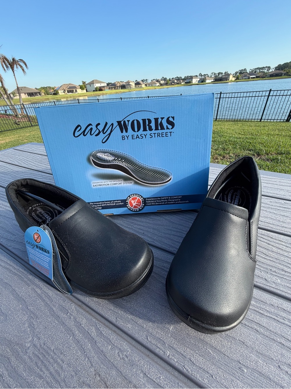 NWT - EASY WORKS BY EASY STREET LEEZA BLACK SLIP ON WORK SLIP RESISTANCE CLOGS